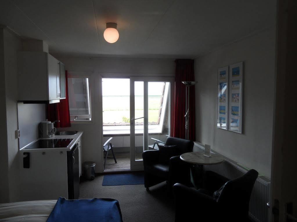The Sunset Apartments Hollum  Bagian luar foto