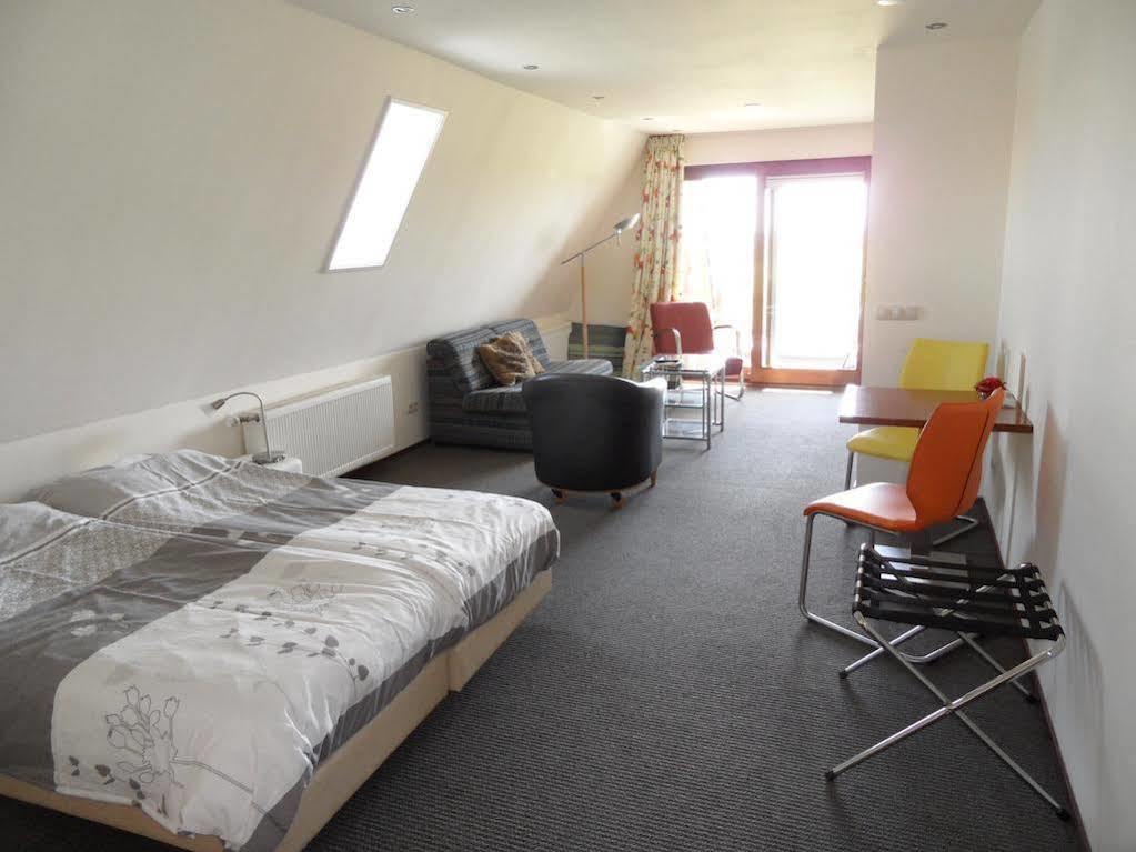 The Sunset Apartments Hollum  Bagian luar foto